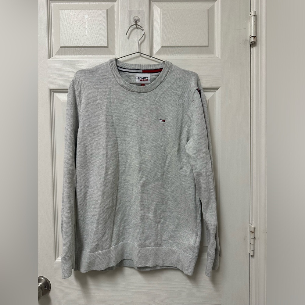 Tommy Hilfiger Gently Used knit Sweatshirt | Size L